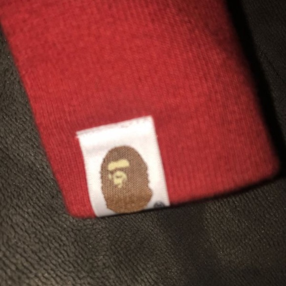 Red Bape crewneck Sz Lg AUTHENTIC - Picture 5 of 8